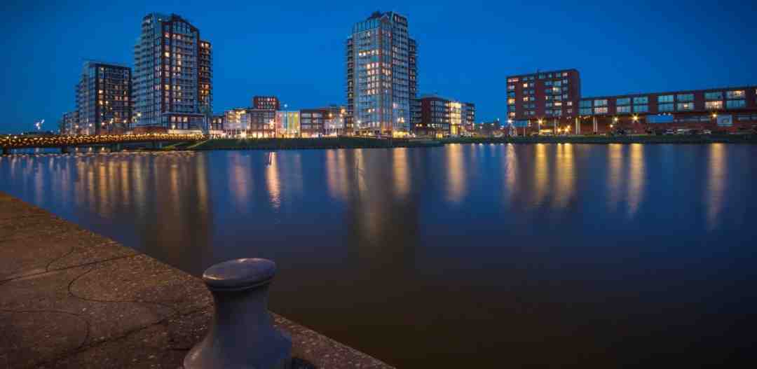 Escort Girl in Zoetermeer Waiting for Outcall Booking